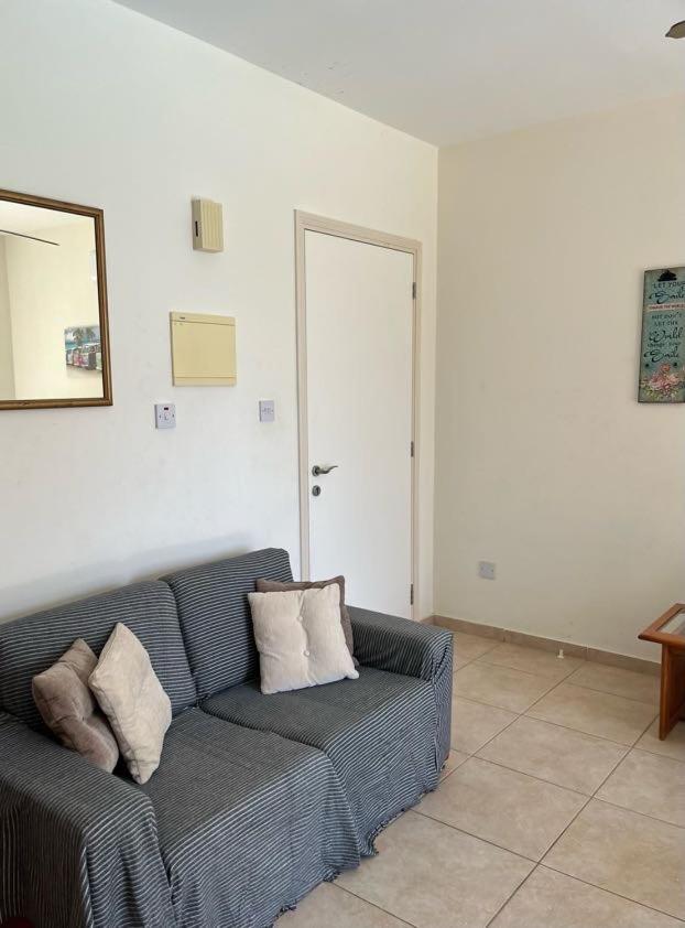 The Holiday Flat, Gateway To Desired Experiences เปเยีย ภายนอก รูปภาพ