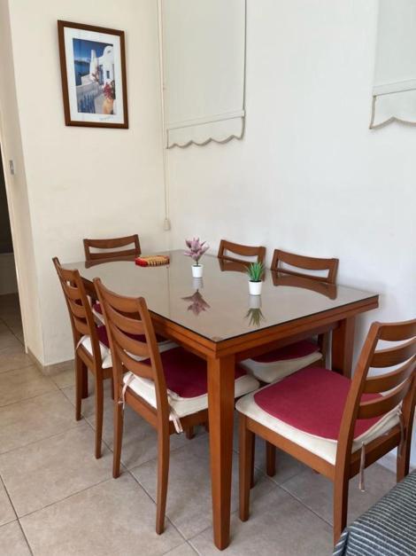 The Holiday Flat, Gateway To Desired Experiences เปเยีย ภายนอก รูปภาพ