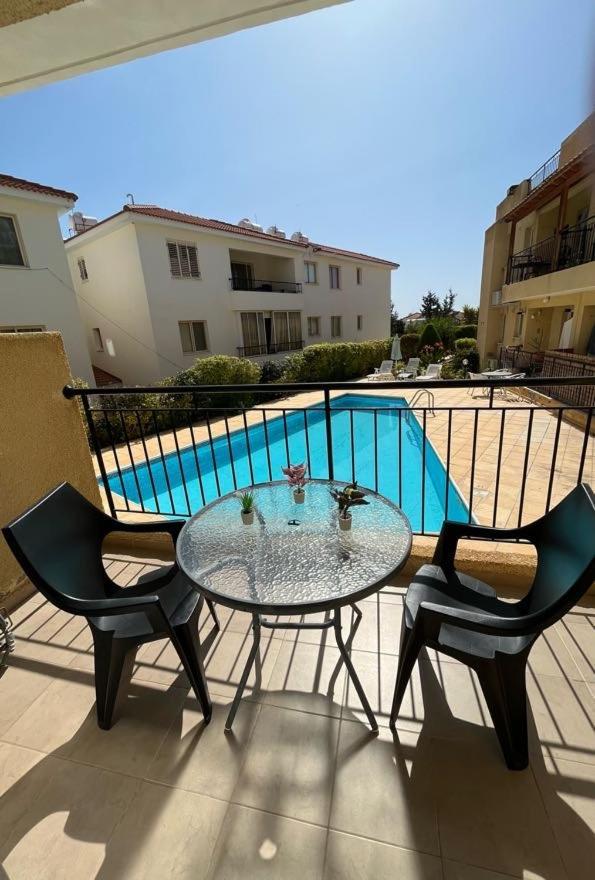 The Holiday Flat, Gateway To Desired Experiences เปเยีย ภายนอก รูปภาพ