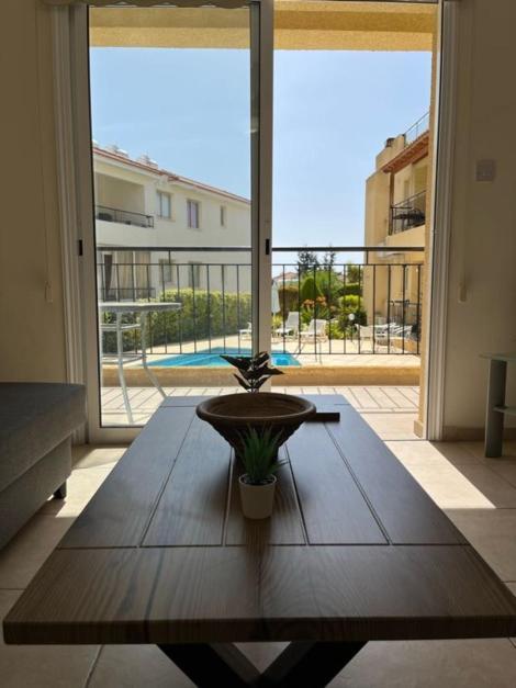 The Holiday Flat, Gateway To Desired Experiences เปเยีย ภายนอก รูปภาพ