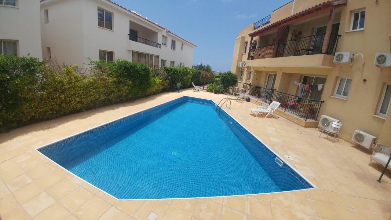 The Holiday Flat, Gateway To Desired Experiences เปเยีย ภายนอก รูปภาพ