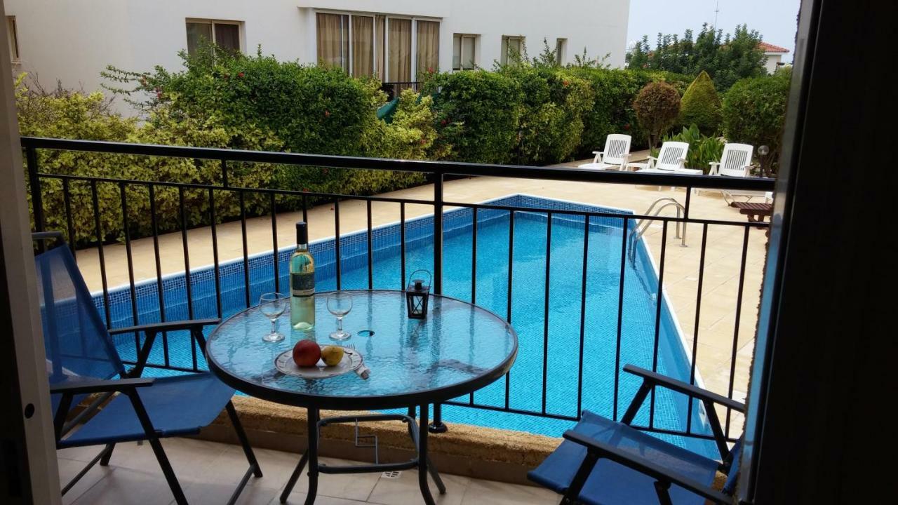 The Holiday Flat, Gateway To Desired Experiences เปเยีย ภายนอก รูปภาพ